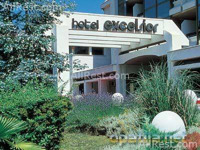 Excelsior Hotel 2